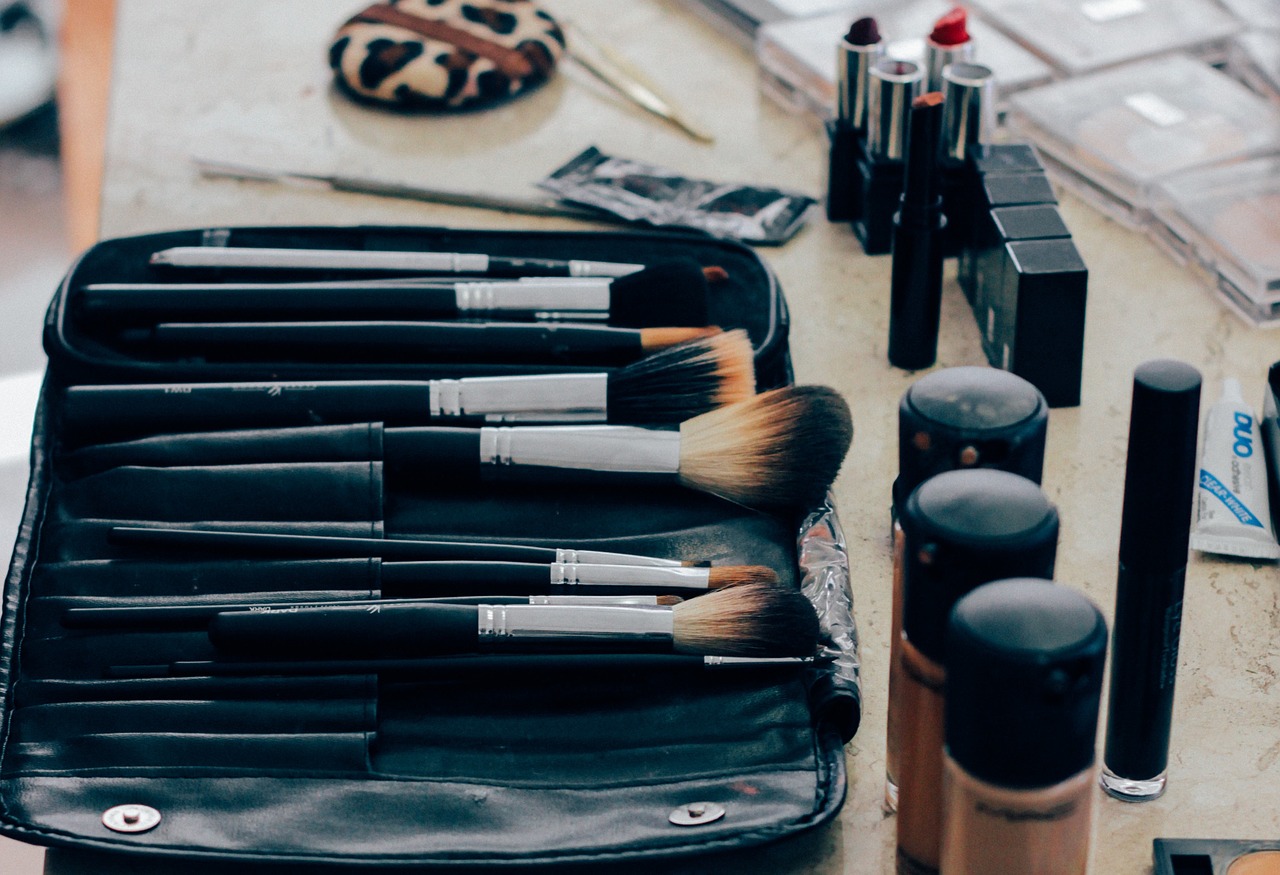 makeup-brushes-foundation