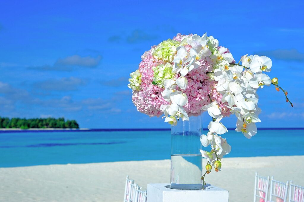 destination-wedding-beach